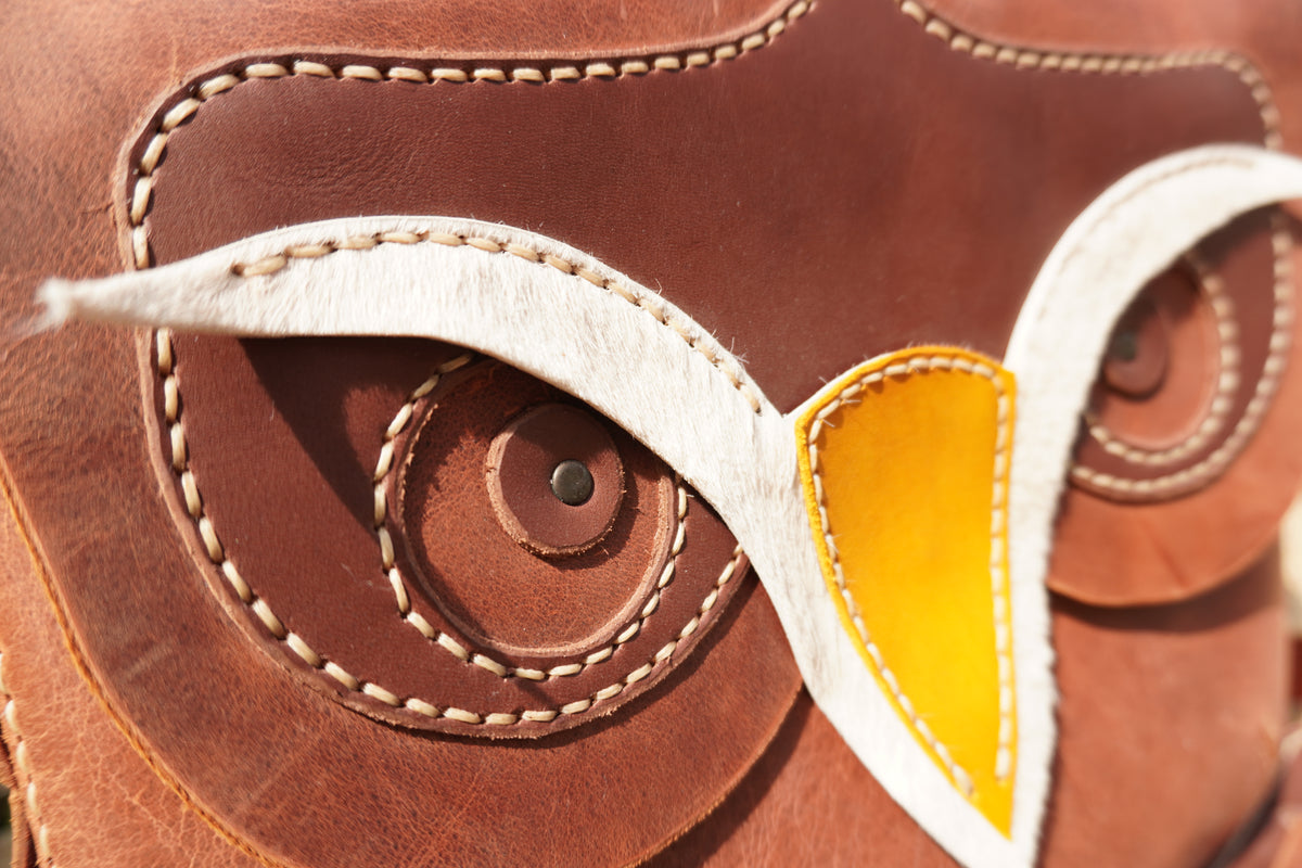 Käsinommeltu nahkainen pöllölaukku - Owl Bag